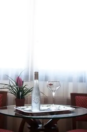 Büyük Yataklı Tek Kişilik Oda