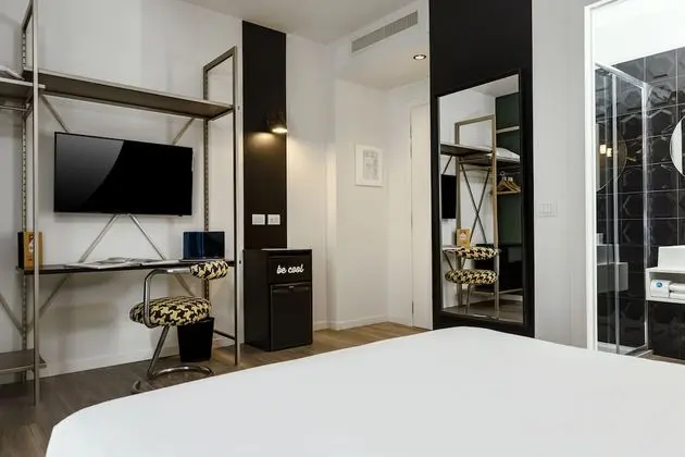 Standard Tek Büyük Yataklı Oda