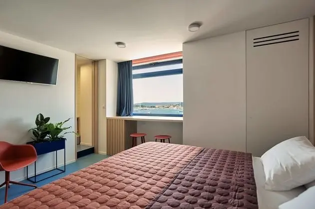 Deluxe Tek Büyük Yataklı Oda, Deniz Manzaralı