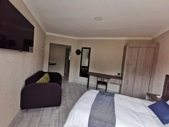 Comfort Tek Büyük Yataklı Oda