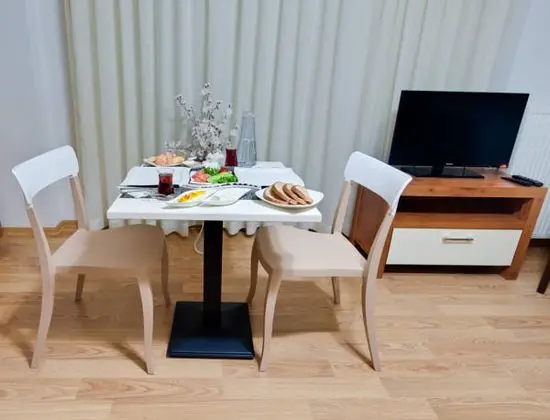 1+1 Oda, Bahçe Manzaralı