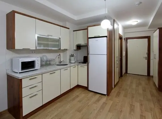 1+1 Oda, Bahçe Manzaralı