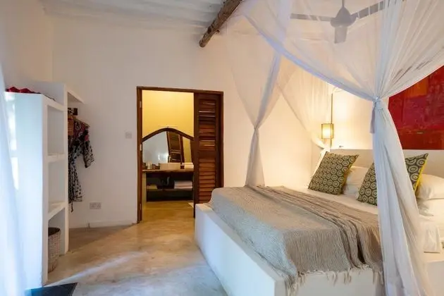 Villa, 5 Yatak Odası, Kişiye Özel Havuzlu, Denize Sıfır