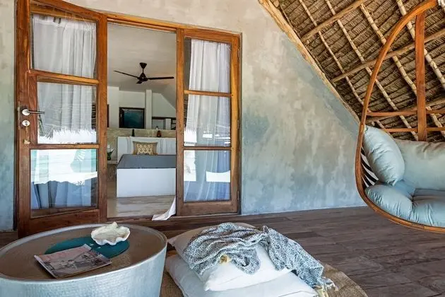Villa, 5 Yatak Odası, Kişiye Özel Havuzlu, Denize Sıfır