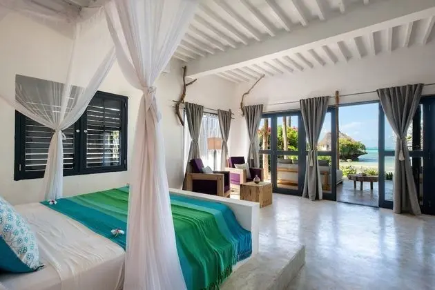 Villa, 5 Yatak Odası, Kişiye Özel Havuzlu, Denize Sıfır