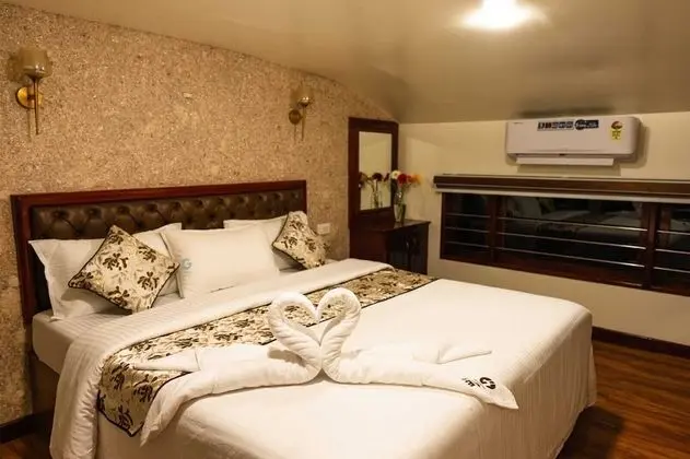 Luxury Tek Büyük Yataklı Oda