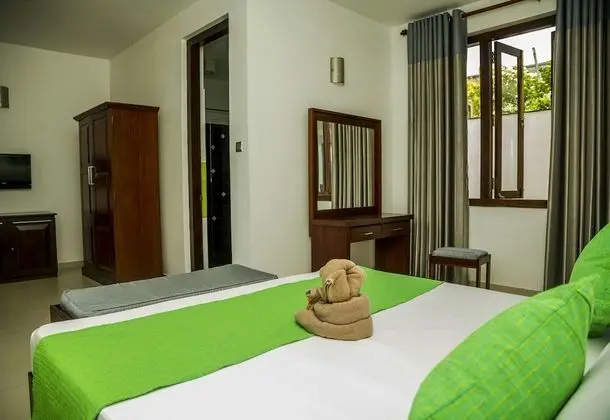 Standard Tek Büyük Yataklı Oda