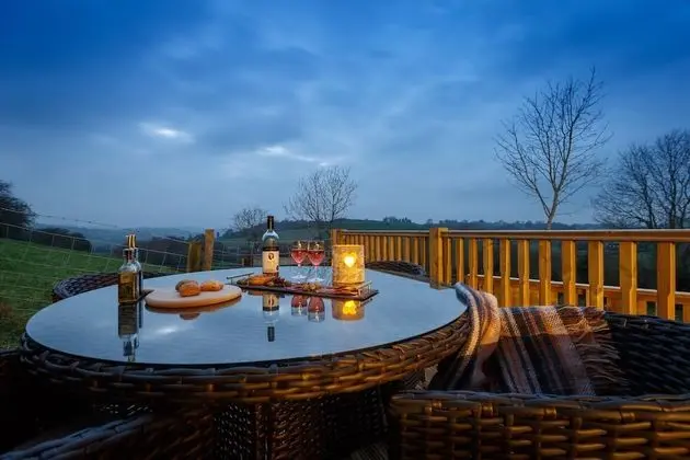 Kulübe, 2 Yatak Odası (The Lodge)