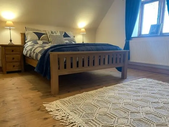 Luxury Tek Büyük Yataklı Oda