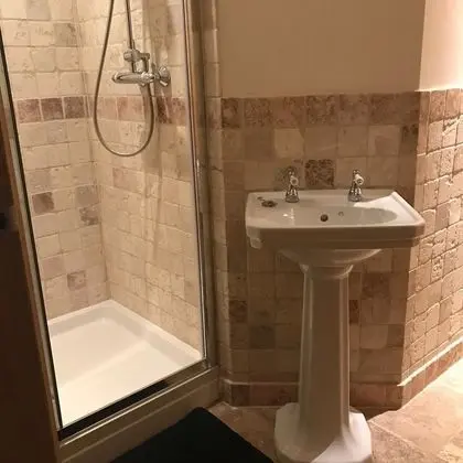 Premium Tek Büyük Yataklı Oda