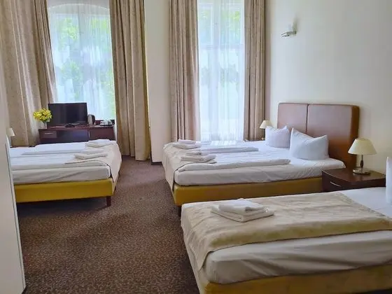 Family Dört Kişilik Oda