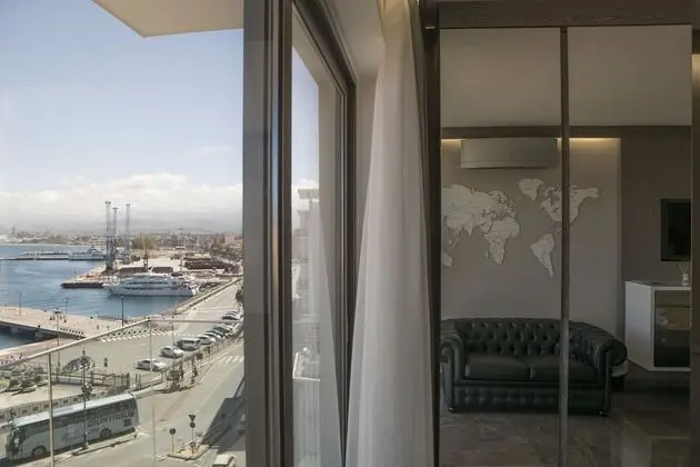 Superior Tek Büyük Yataklı Oda, Balkon, Şehir Manzaralı