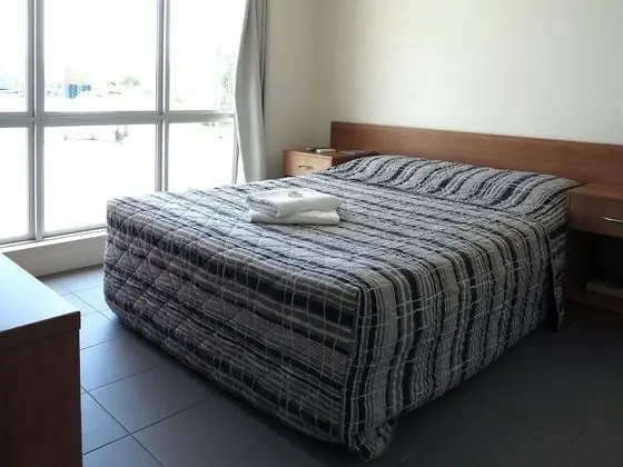 Economy Tek Büyük Yataklı Oda, Ortak Banyo