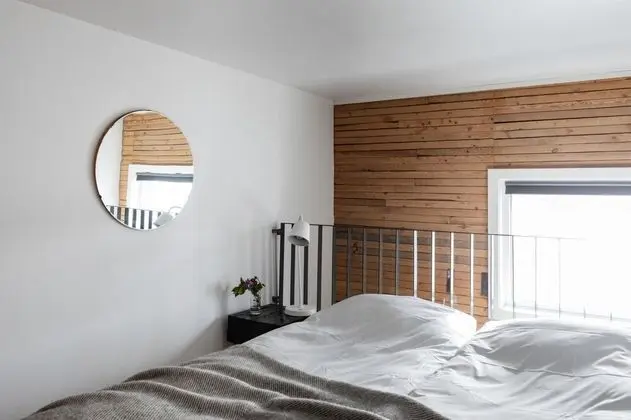 Grand Stüdyo, 2 Yatak Odası, Göl Manzaralı (Split Level with Stairs)