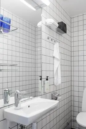 Grand Stüdyo, 2 Yatak Odası, Göl Manzaralı (Split Level with Stairs)