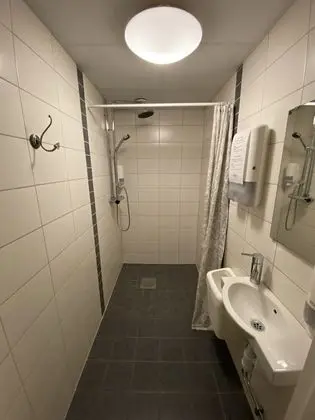Basic Tek Kişilik Oda, Ortak Banyo