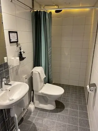 Basic Tek Kişilik Oda, Ortak Banyo