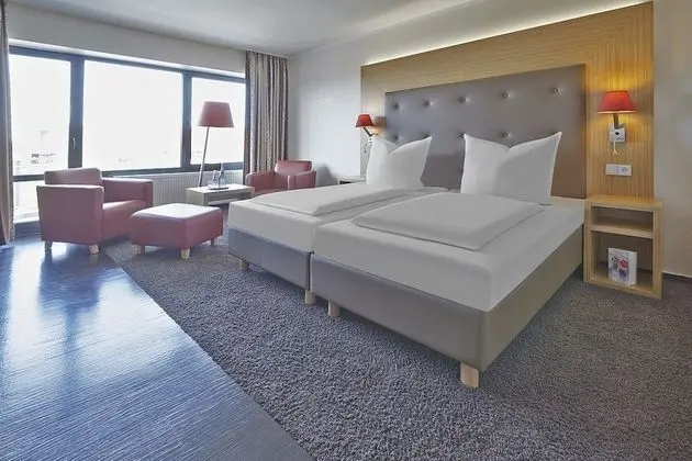 Comfort Tek Büyük Yataklı Oda