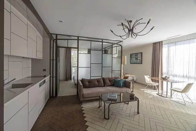 Executive Suit