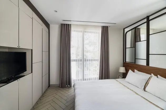 Standart Oda, Şehir Manzaralı