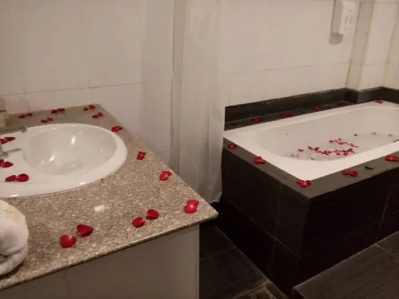 Luxury Oda, 1 En Büyük (King) Boy Yatak, Özel Banyo, Nehir Manzaralı