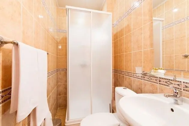Standard Tek Büyük Yataklı Oda