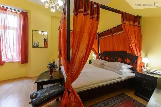 Theme Room