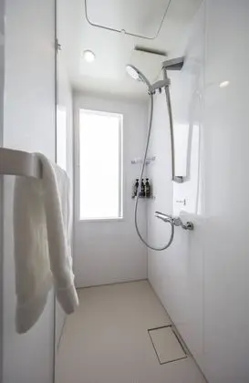 Basic Tek Büyük Yataklı Oda
