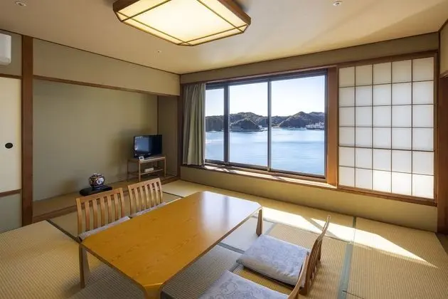 Traditional Oda, Sigara İçilmez (Japanese, Main Building)