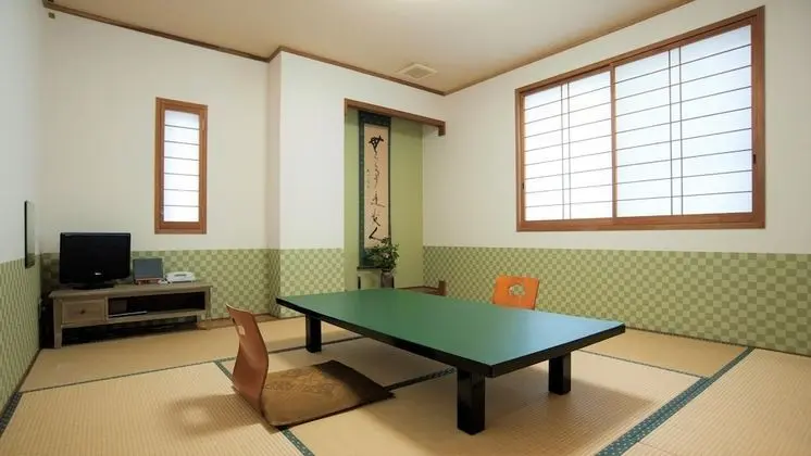 Traditional Oda, Sigara İçilmez, Ortak Banyo (Japanese Style)