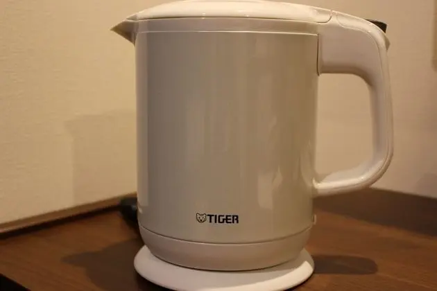 İki Ayrı Yataklı Oda, Sigara İçilebilir