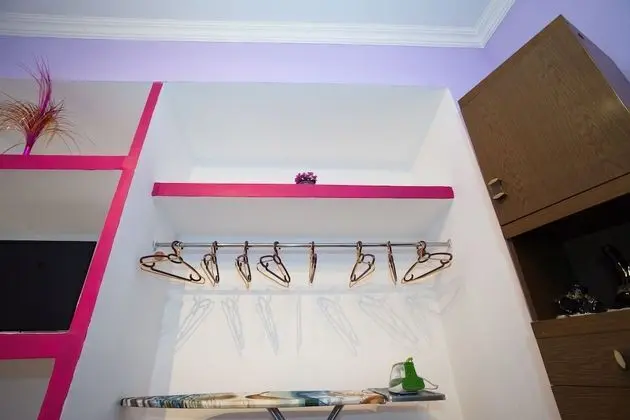Standard Üç Kişilik Oda, Ortak Banyo