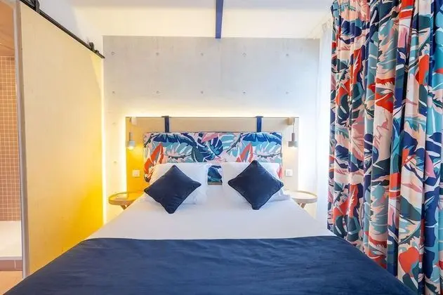 Superior Oda, 1 Büyük (Queen) Boy Yatak, Sigara İçilmez