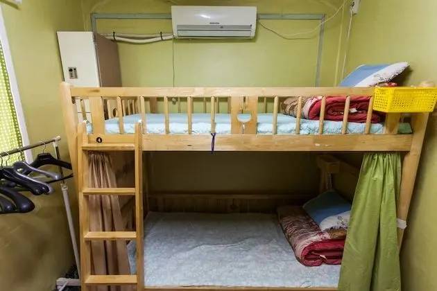 Ortak Ranzalı Oda, Sadece kadınlar için (4 Persons)