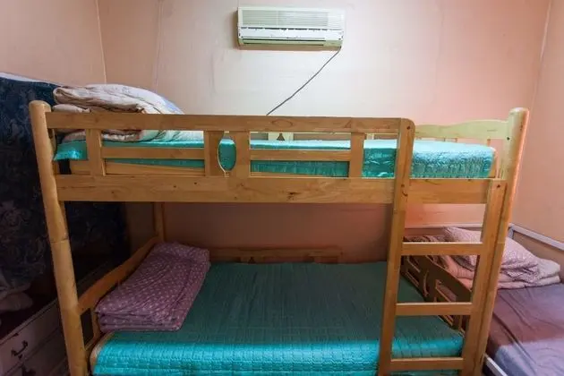 Üç Kişilik Oda (3 Single Beds, 1 Cot)