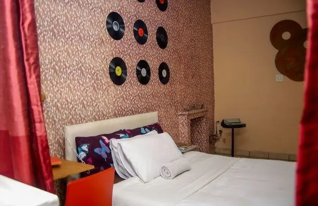 Double Room (1)