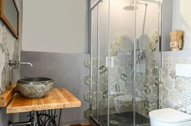 Exclusive Tek Büyük Yataklı Oda