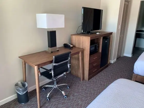 Standard Oda, 2 Çift Kişilik Yatak, Sigara İçilmez, Buzdolabı ve Mikrodalga