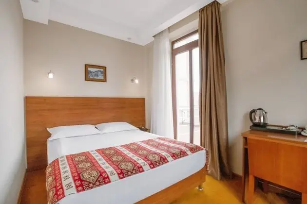 Economy Tek Büyük Yataklı Oda