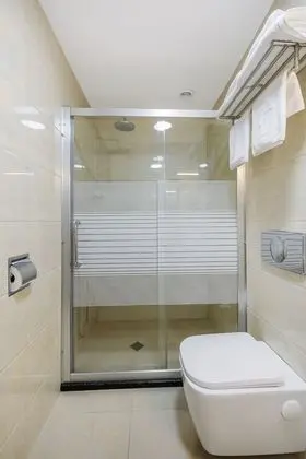 Economy Üç Kişilik Oda