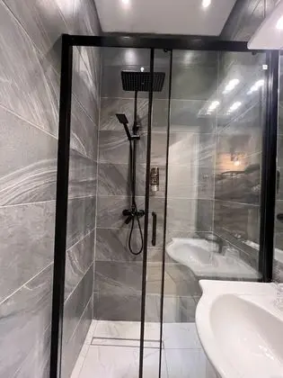 Tek Büyük Yataklı Oda, Özel Banyo