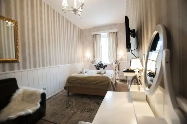 Üç Kişilik Oda, Özel Banyo