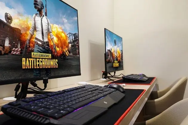 Deluxe Tek Büyük Yataklı Oda (2PC + Netflix)