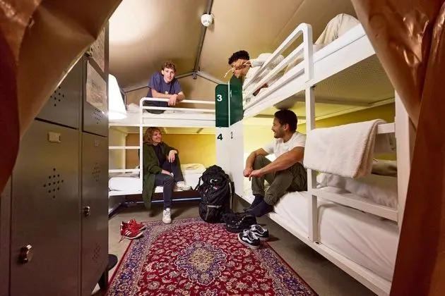 Ortak Ranzalı Oda, Karma Ranzalı Oda (1 bed in 4 bed room)