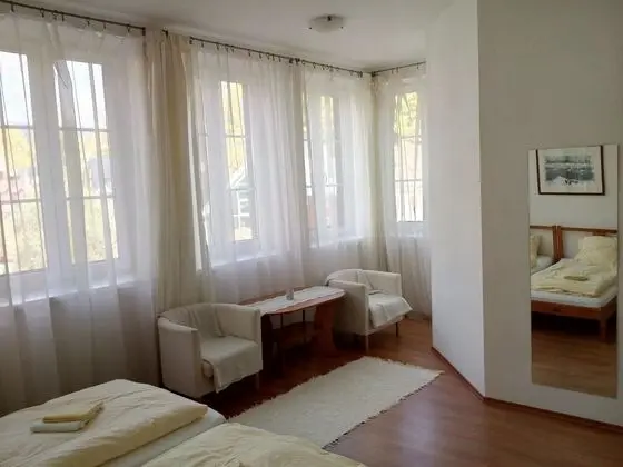 Apart Daire, 3 Yatak Odası, Sigara İçilmez, Küçük Mutfak