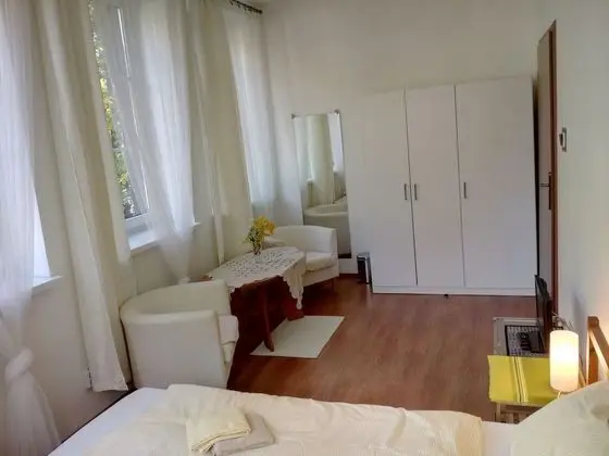 Apart Daire, 3 Yatak Odası, Sigara İçilmez, Küçük Mutfak