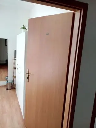 Apart Daire, 3 Yatak Odası, Sigara İçilmez, Küçük Mutfak