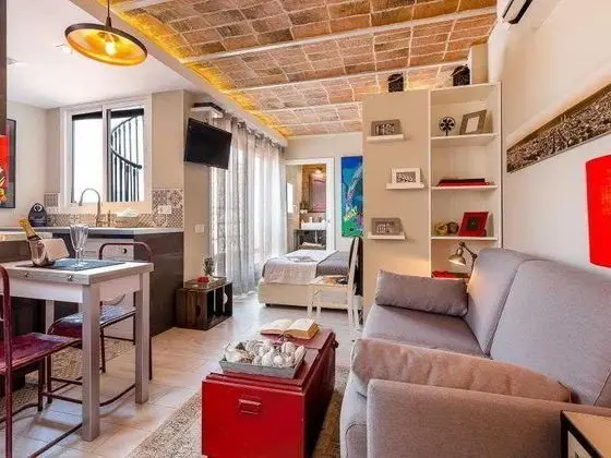 Suit With Terrace