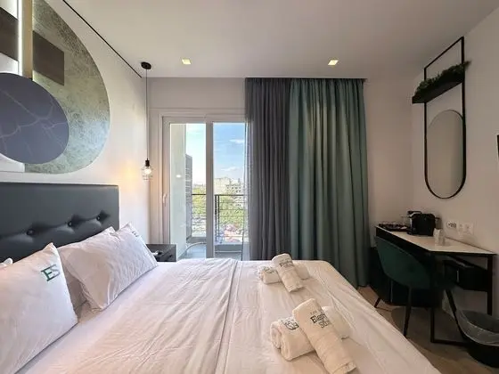 Tek Büyük Yataklı Oda