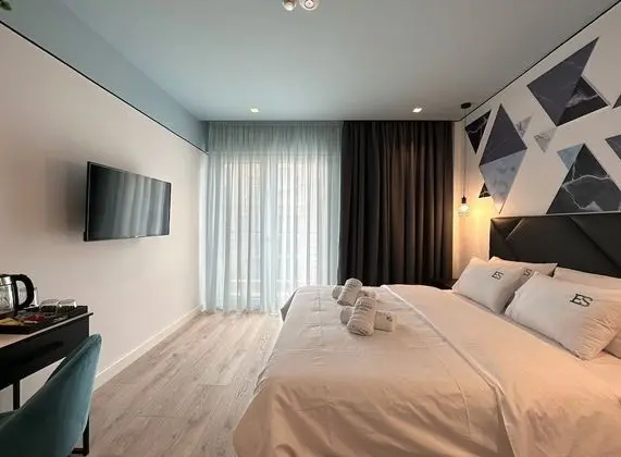 Tek Büyük Yataklı Oda